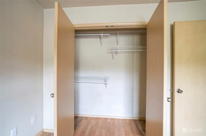 Property photo for 11525 7th Avenue Ct E, Tacoma photo 15
