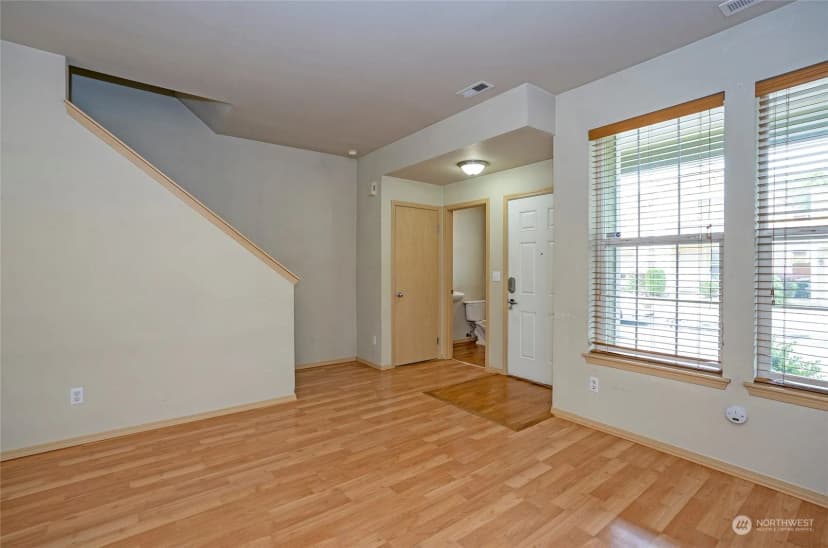 Property photo for 11525 7th Avenue Ct E, Tacoma photo 6