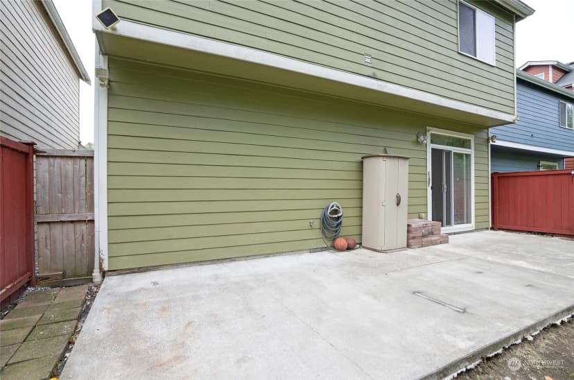 Property photo for 11525 7th Avenue Ct E, Tacoma photo 27