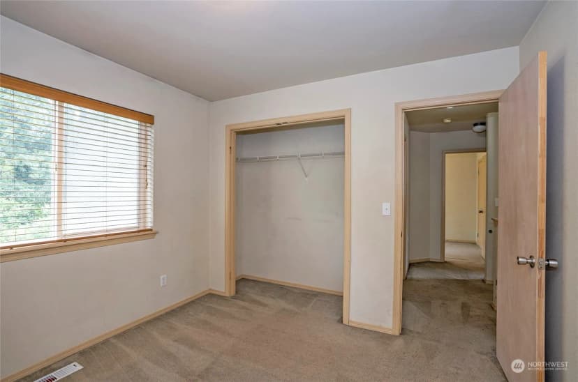 Property photo for 11525 7th Avenue Ct E, Tacoma photo 18