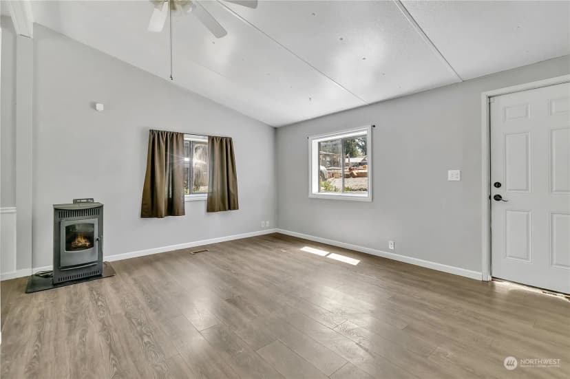 Property photo for 23208 48th Avenue Ct E, Spanaway photo 3