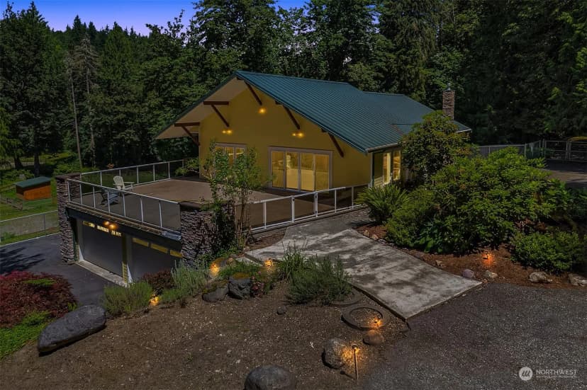 Property photo for 1722 264th Avenue Ne, Redmond photo 7