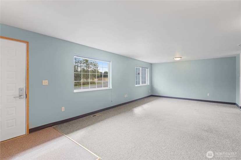 Property photo for 858 E Smith Road, Bellingham photo 20