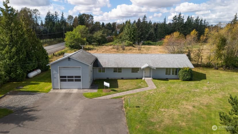 Property photo for 858 E Smith Road, Bellingham photo 2
