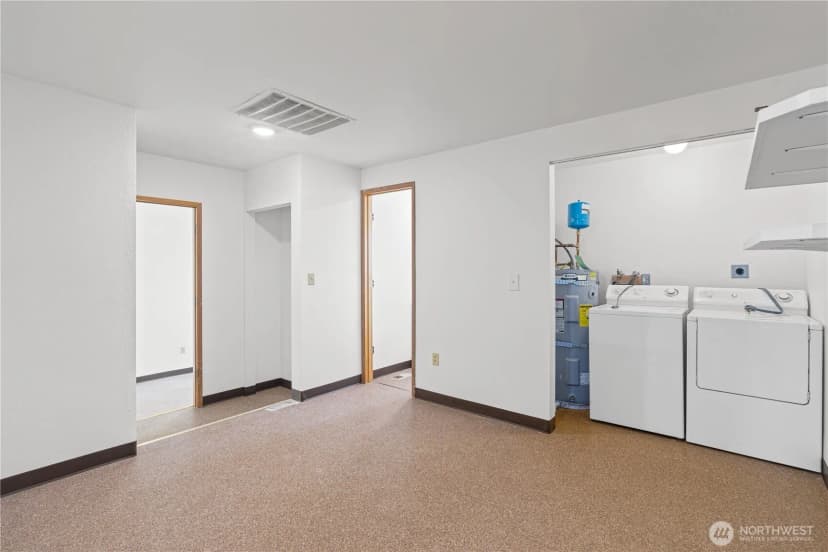 Property photo for 858 E Smith Road, Bellingham photo 37