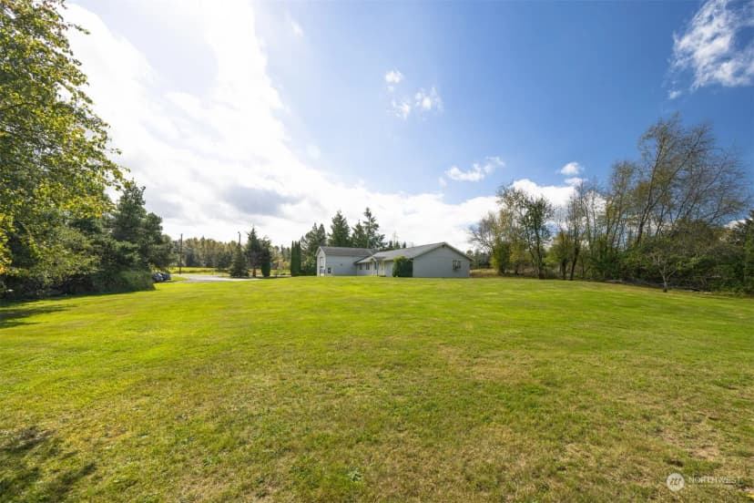 Property photo for 858 E Smith Road, Bellingham photo 18