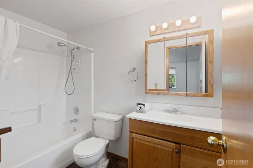 Property photo for 858 E Smith Road, Bellingham photo 34
