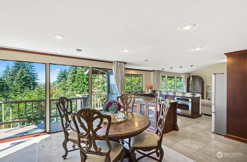 Property photo for 4825 88th Avenue Se, Mercer Island photo 8