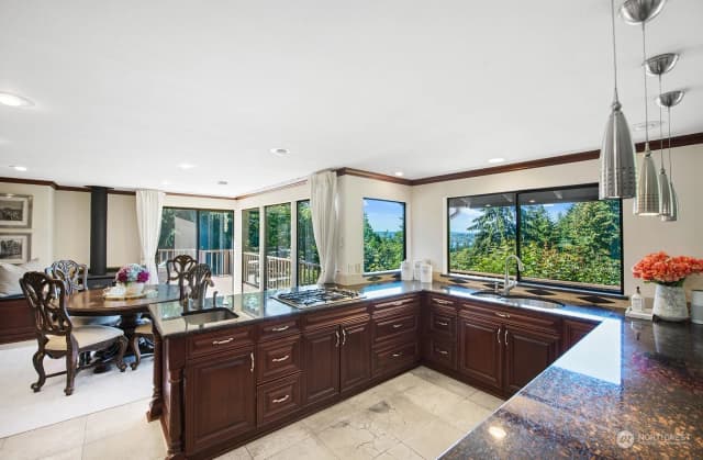 Property photo for 4825 88th Avenue Se, Mercer Island photo 4