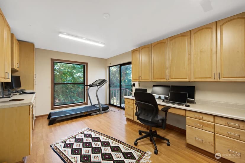 Property photo for 4825 88th Avenue Se, Mercer Island photo 19