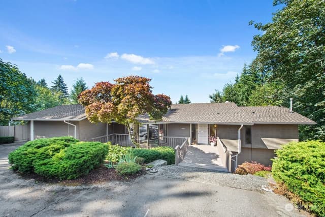 Property photo for 4825 88th Avenue Se, Mercer Island