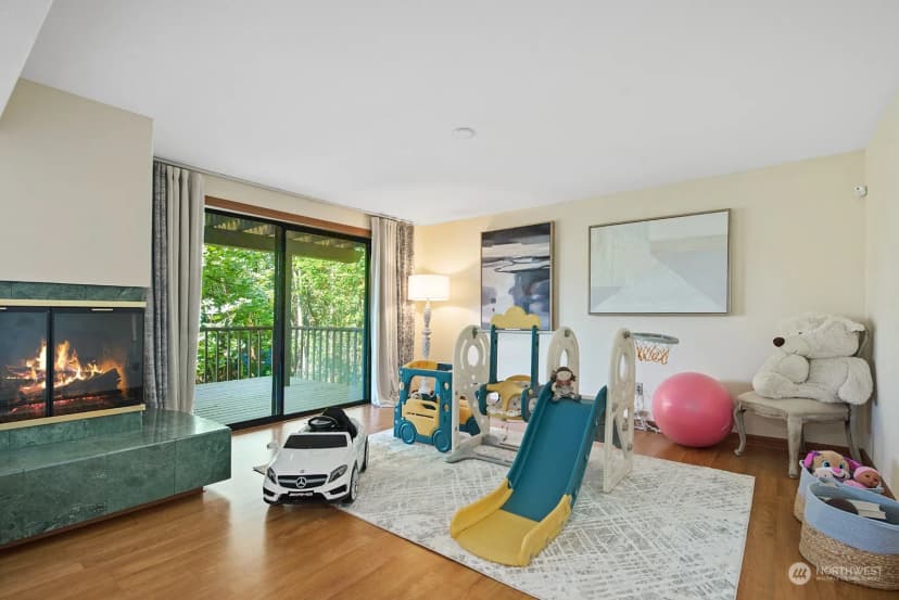 Property photo for 4825 88th Avenue Se, Mercer Island photo 18