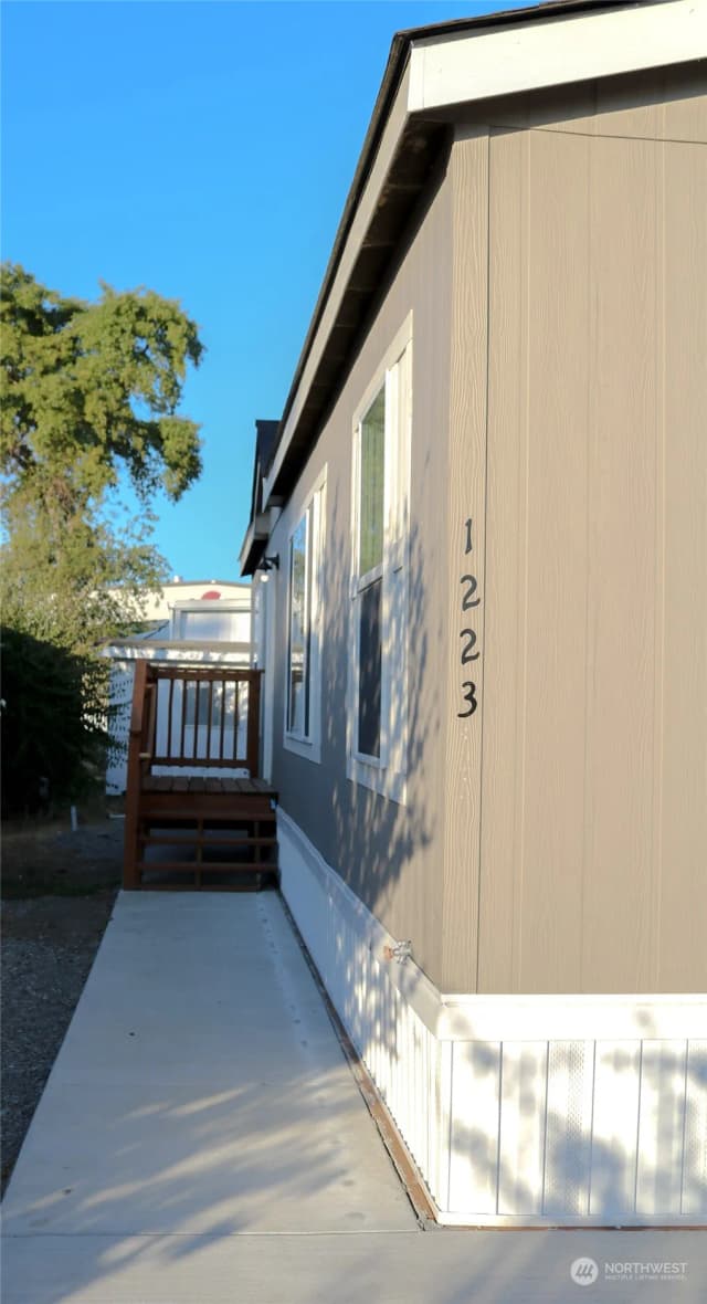 Property photo for 1223 Jones Drive, Walla Walla photo 2