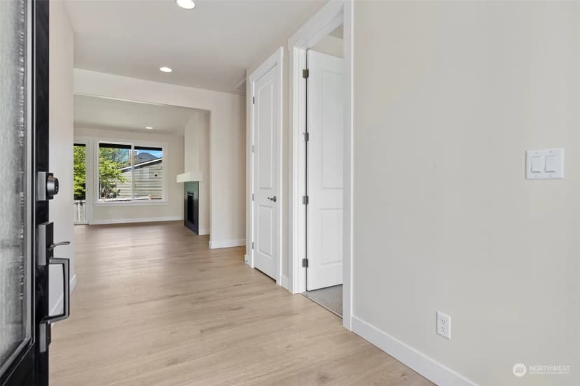 Property photo for 10130 Royal Valley Road Ne, Poulsbo photo 7
