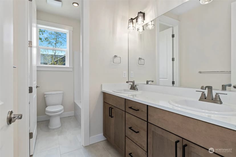 Property photo for 10130 Royal Valley Road Ne, Poulsbo photo 23