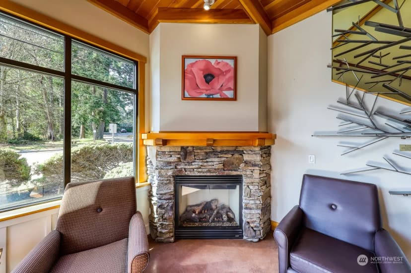 Property photo for 840 Madison Avenue N, Bainbridge Island photo 4