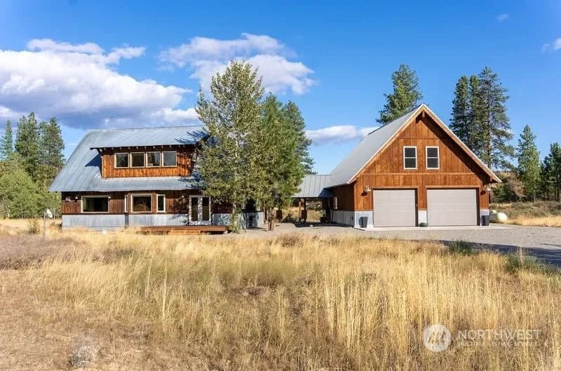 Property photo for 28 Cottonwood Drive, Winthrop