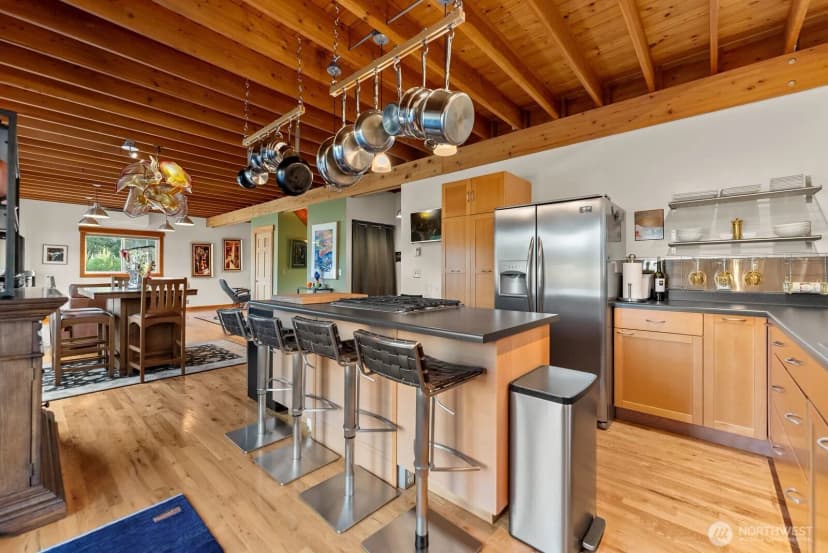 Property photo for 28 Cottonwood Drive, Winthrop photo 9