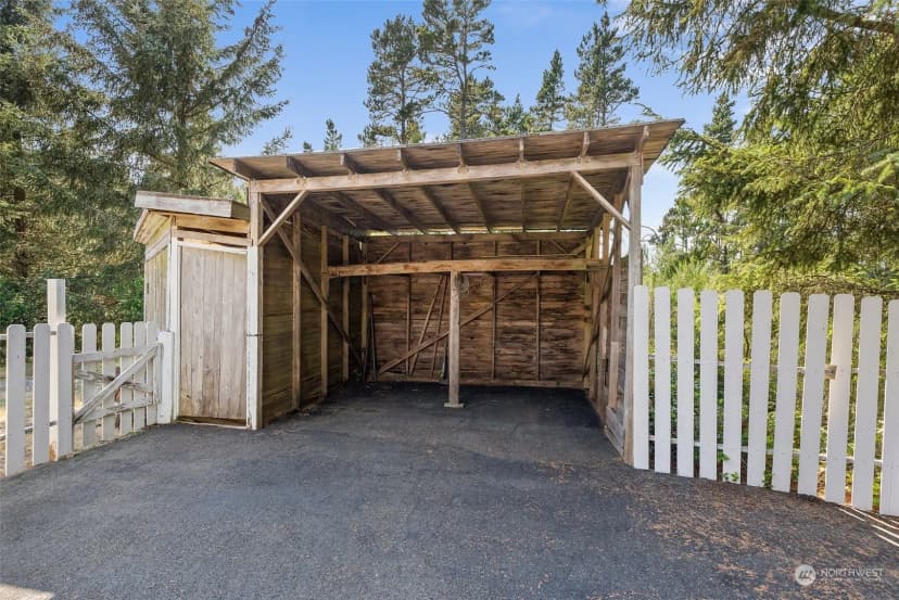 Property photo for 711 Baker Street, Westport photo 38
