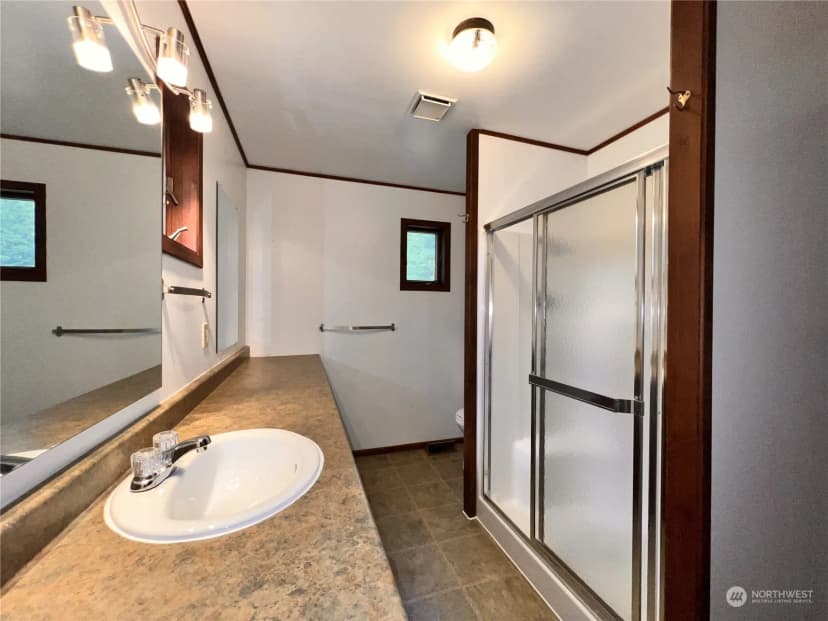 Property photo for 5 Vista Drive, Republic photo 11