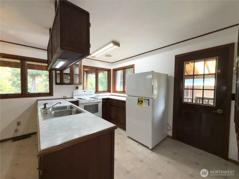 Property photo for 5 Vista Drive, Republic photo 6