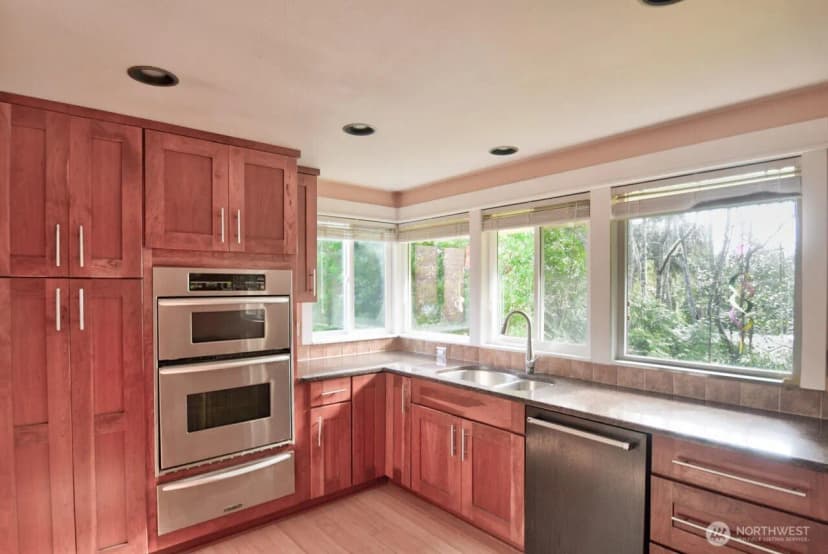 Property photo for 31000 J Place, Ocean Park photo 9