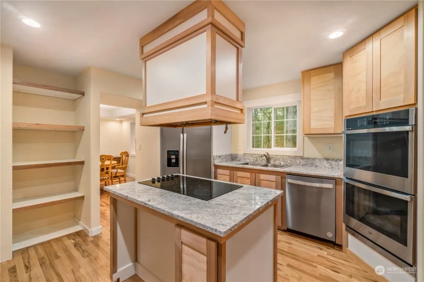 Property photo for 10514 Madrona Drive, Anderson Island photo 11