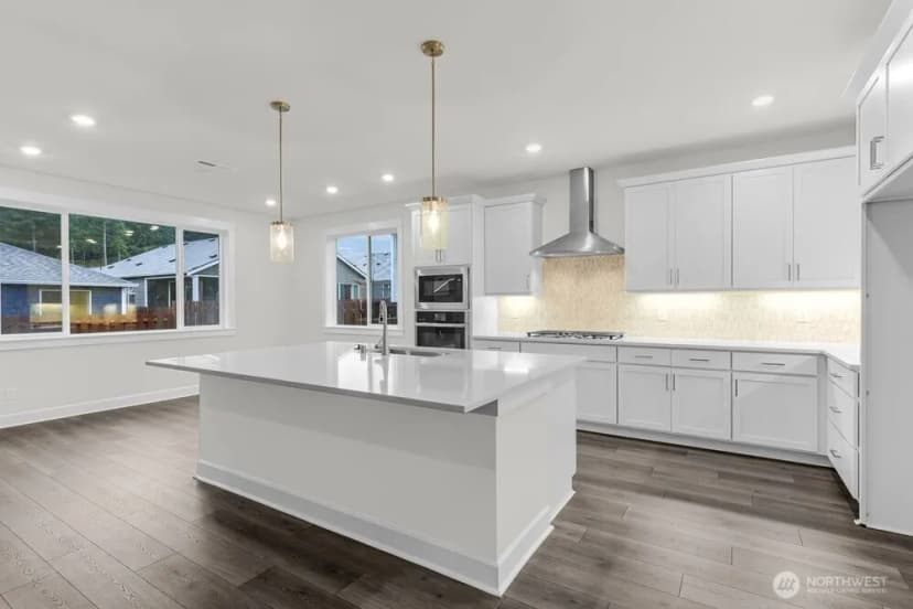 Property photo for 9245 Nootka Court Se, Lacey photo 3
