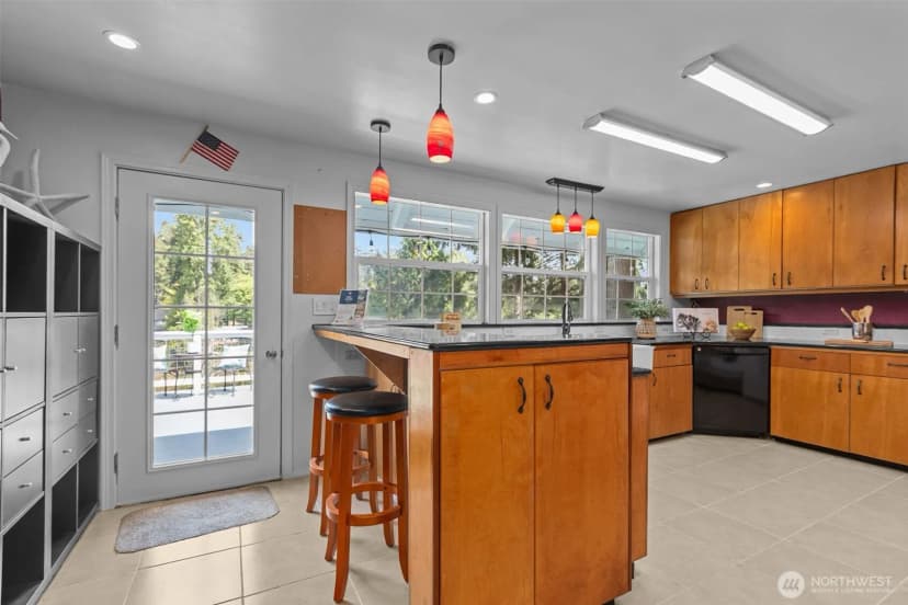 Property photo for 18814 Mcghee Drive E, Bonney Lake photo 10