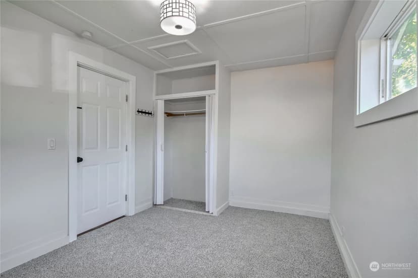 Property photo for 706 4th Street Se, Auburn photo 14