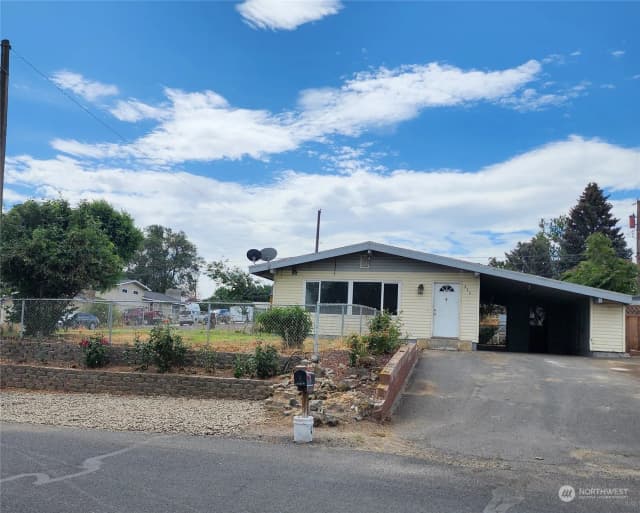 Property photo for 315 E 7th, Warden