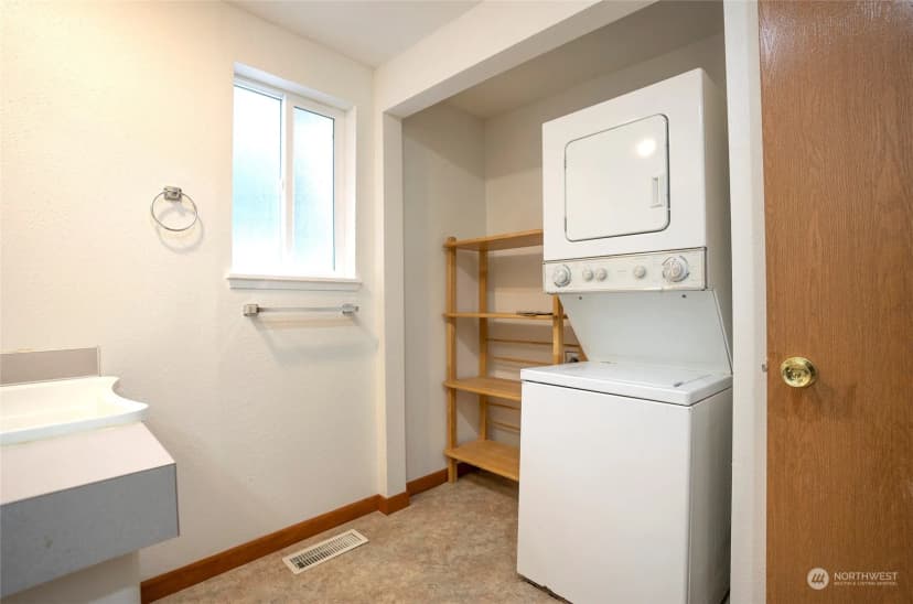 Property photo for 8908 Key Peninsula Highway Nw, Gig Harbor photo 17