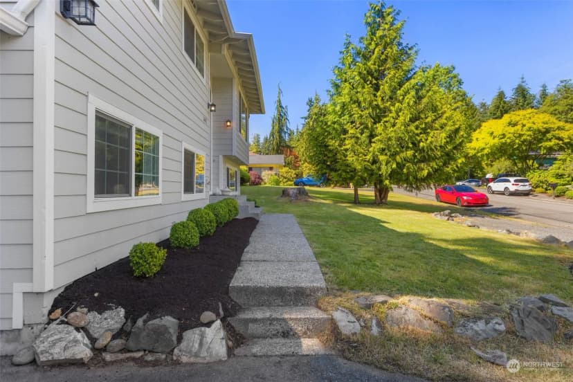 Property photo for 16612 62nd Avenue W, Lynnwood photo 5