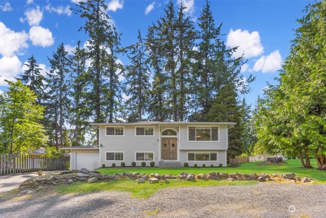 Property photo for 16612 62nd Avenue W, Lynnwood photo 3