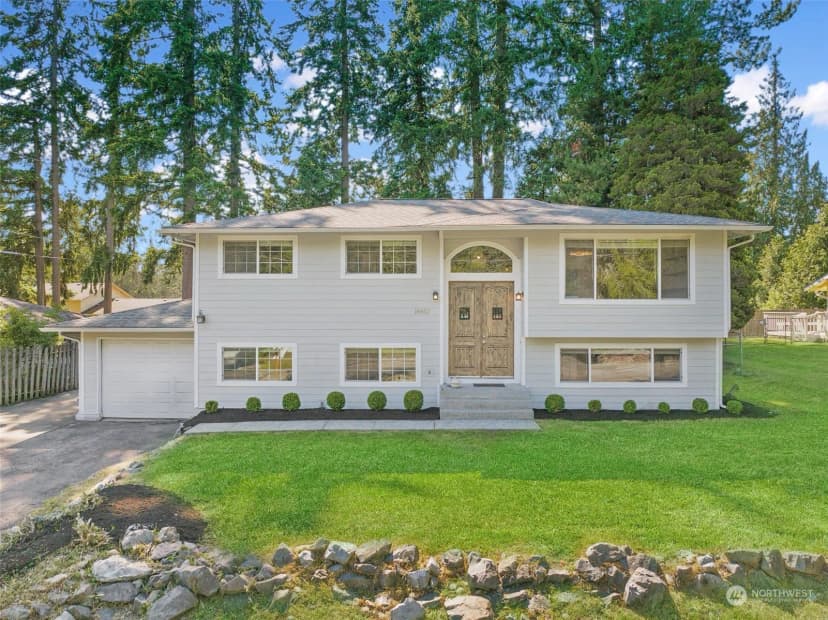 Property photo for 16612 62nd Avenue W, Lynnwood