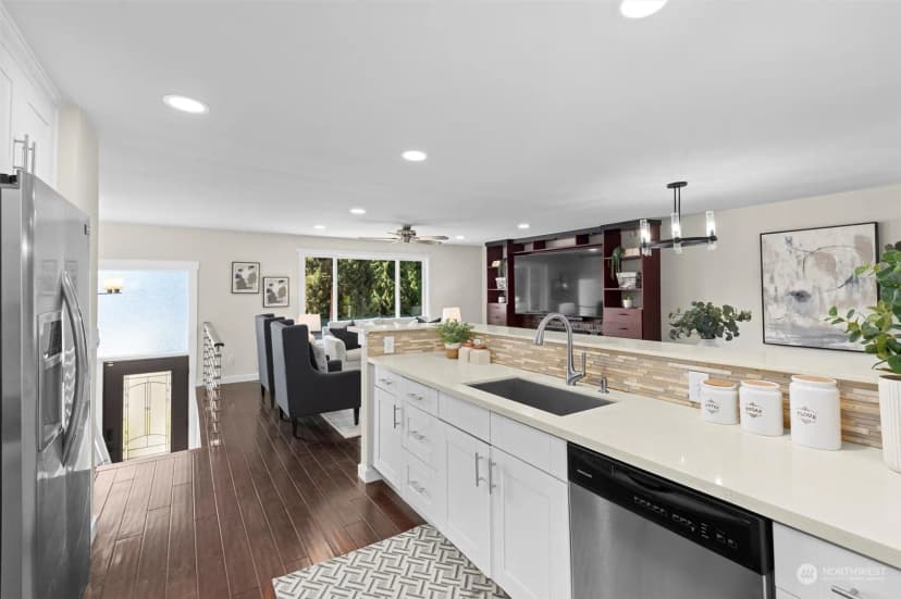 Property photo for 13224 118th Avenue Ne, Kirkland photo 6