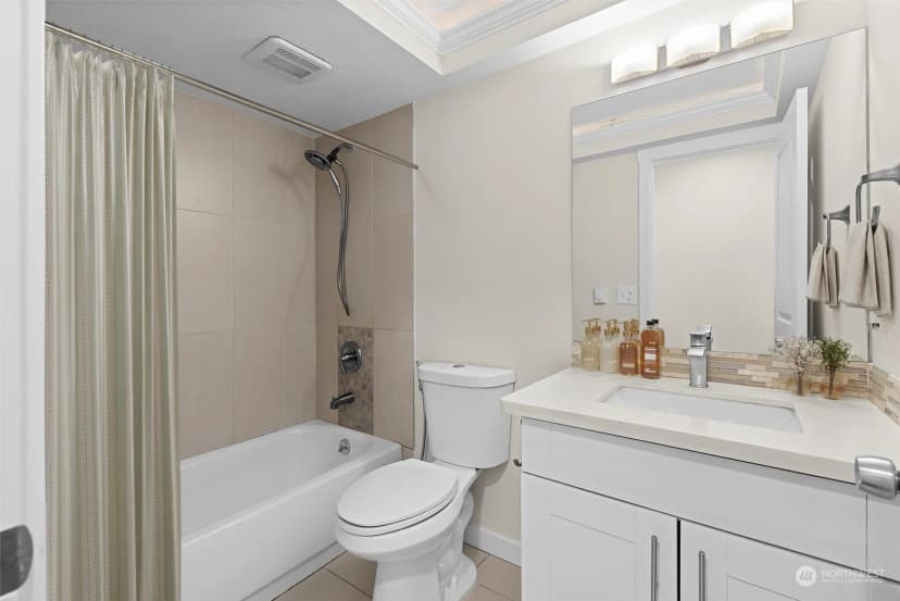 Property photo for 13224 118th Avenue Ne, Kirkland photo 15