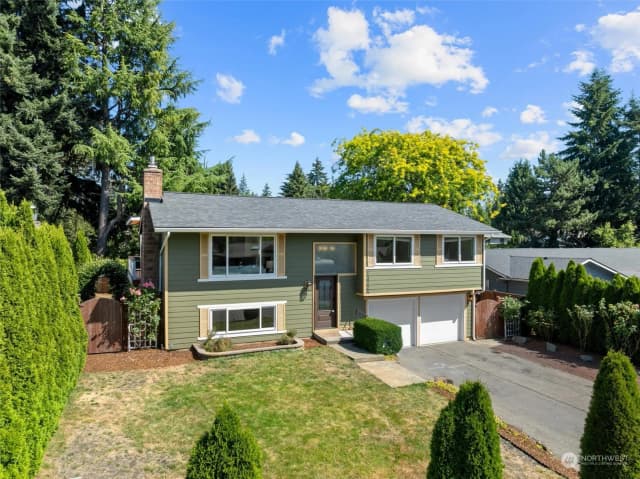 Property photo for 13224 118th Avenue Ne, Kirkland, Wa 98034