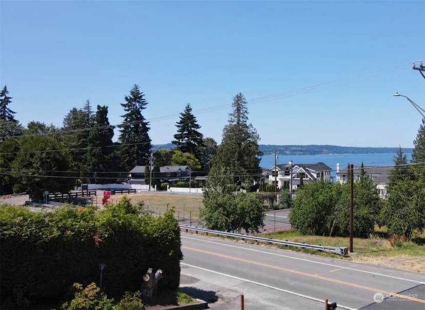 Property photo for 3702 W Mukilteo Boulevard #b, Everett photo 4