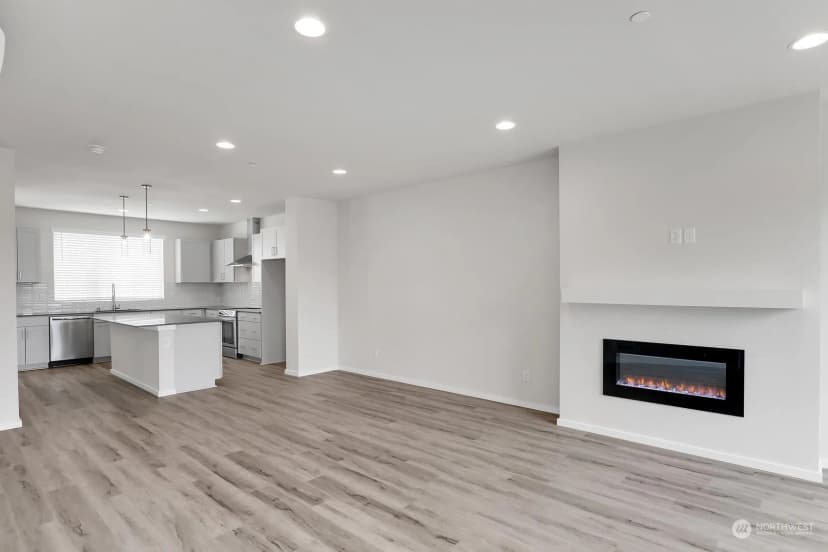 Property photo for 3702 W Mukilteo Boulevard #b, Everett photo 23