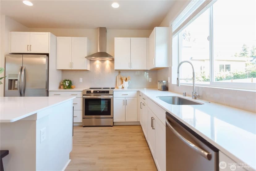 Property photo for 3702 W Mukilteo Boulevard #b, Everett photo 13