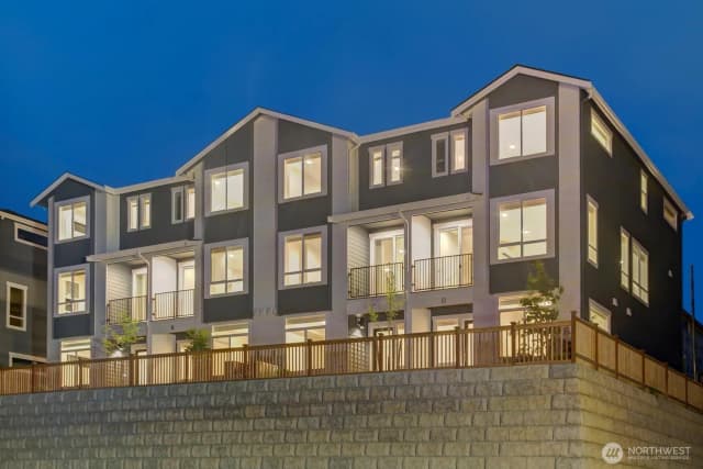 Property photo for 3702 W Mukilteo Boulevard #b, Everett