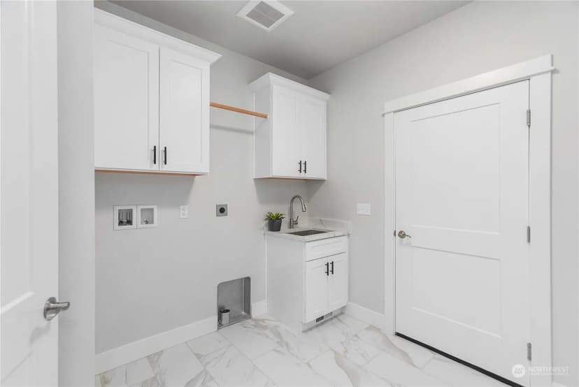 Property photo for 1690 Lilypad Place E, Port Orchard photo 18
