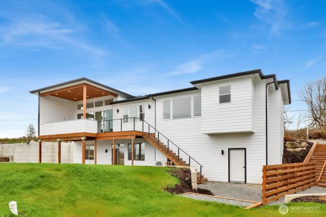 Property photo for 8721 Semiahmoo Drive, Blaine photo 5