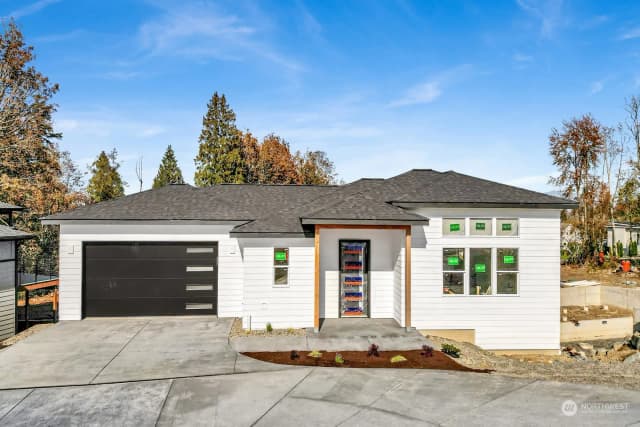 Property photo for 8721 Semiahmoo Drive, Blaine photo 2