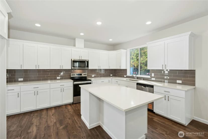 Property photo for 9889 Merrick Street Se #380, Yelm photo 14