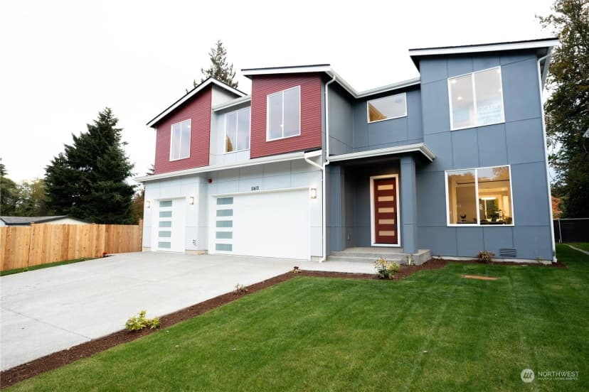 Property photo for 11412 8th Avenue S, Burien photo 2