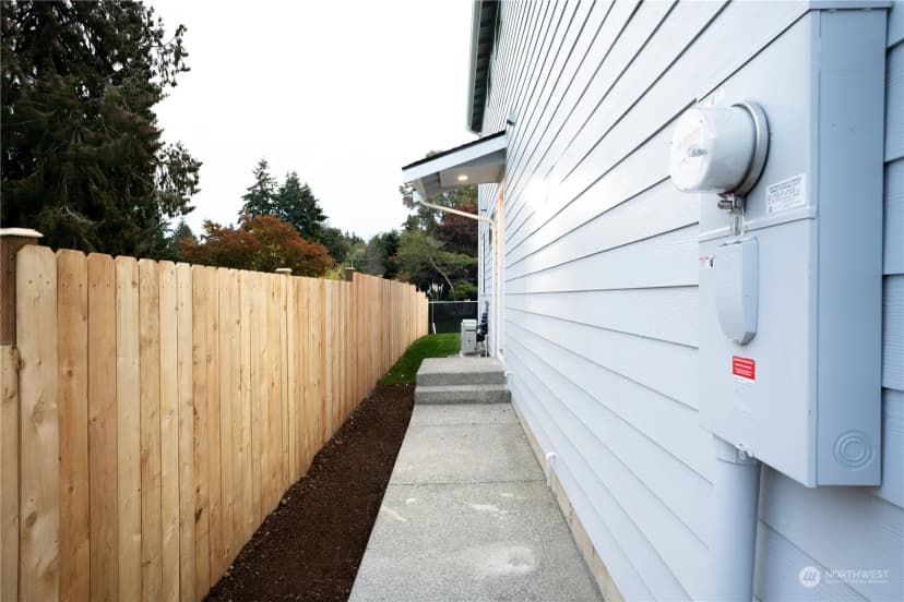 Property photo for 11412 8th Avenue S, Burien photo 29