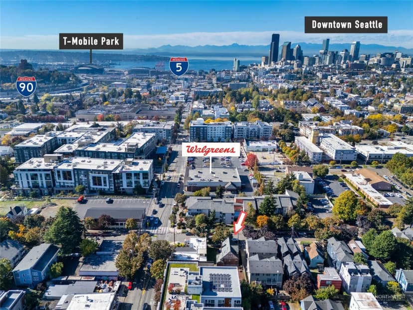 Property photo for 324 25th Avenue S, Seattle photo 9