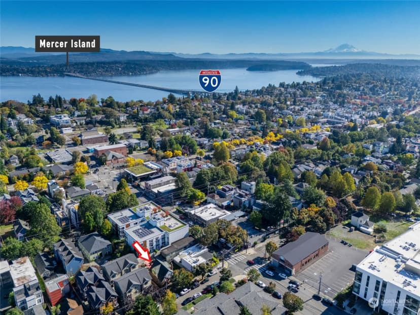 Property photo for 324 25th Avenue S, Seattle photo 7